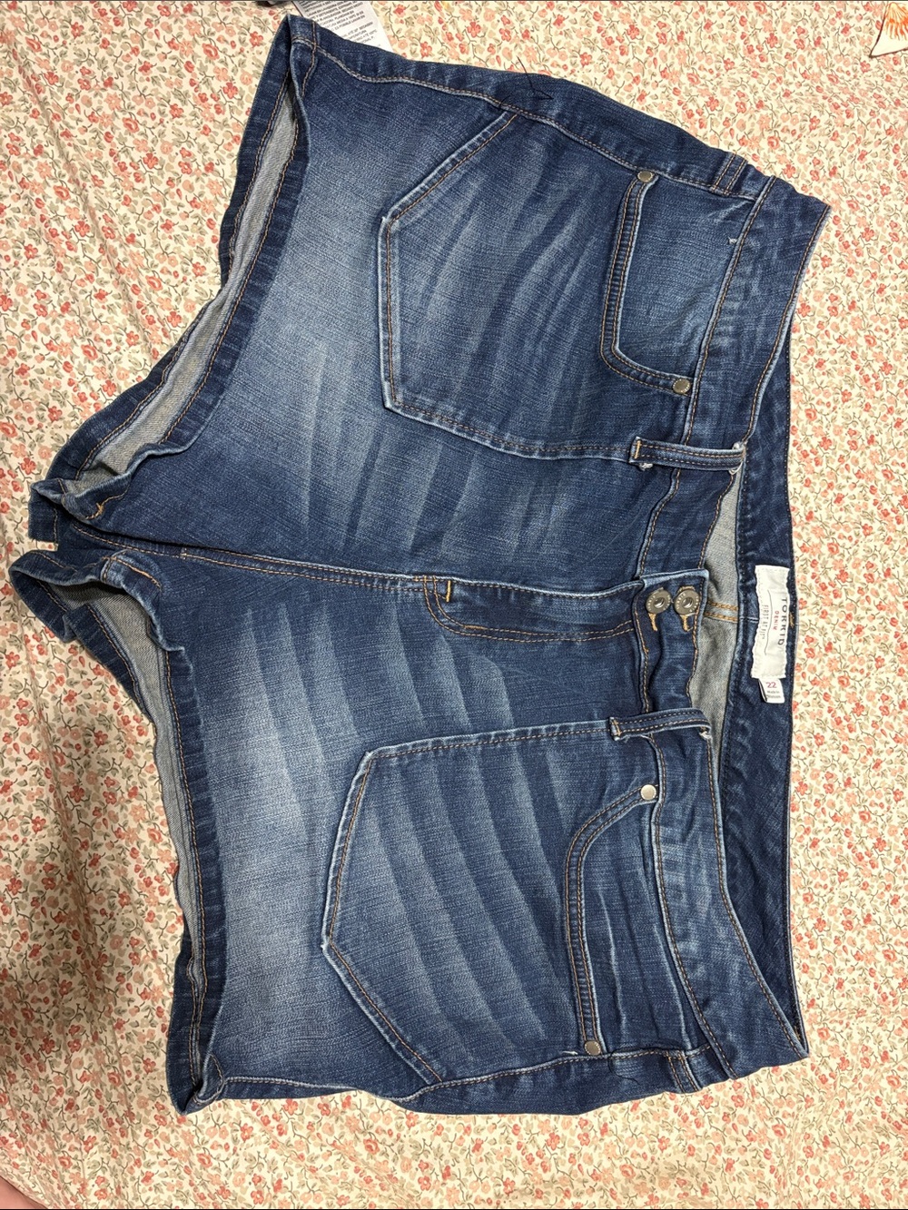 Torrid denim shorts size 22W